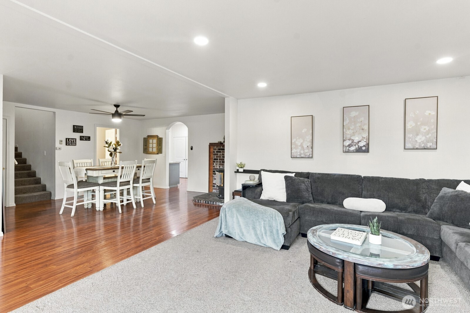108 Sw Campbell Street Property Photo 11