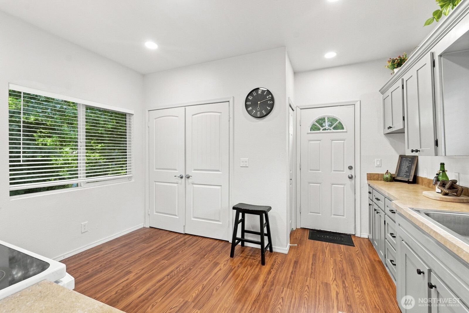 108 Sw Campbell Street Property Photo 15