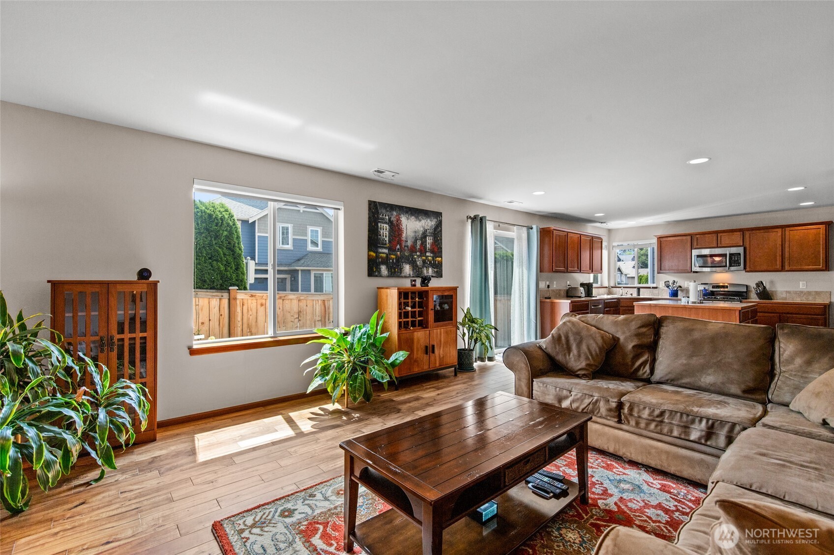 1126 144th Place Property Photo 4