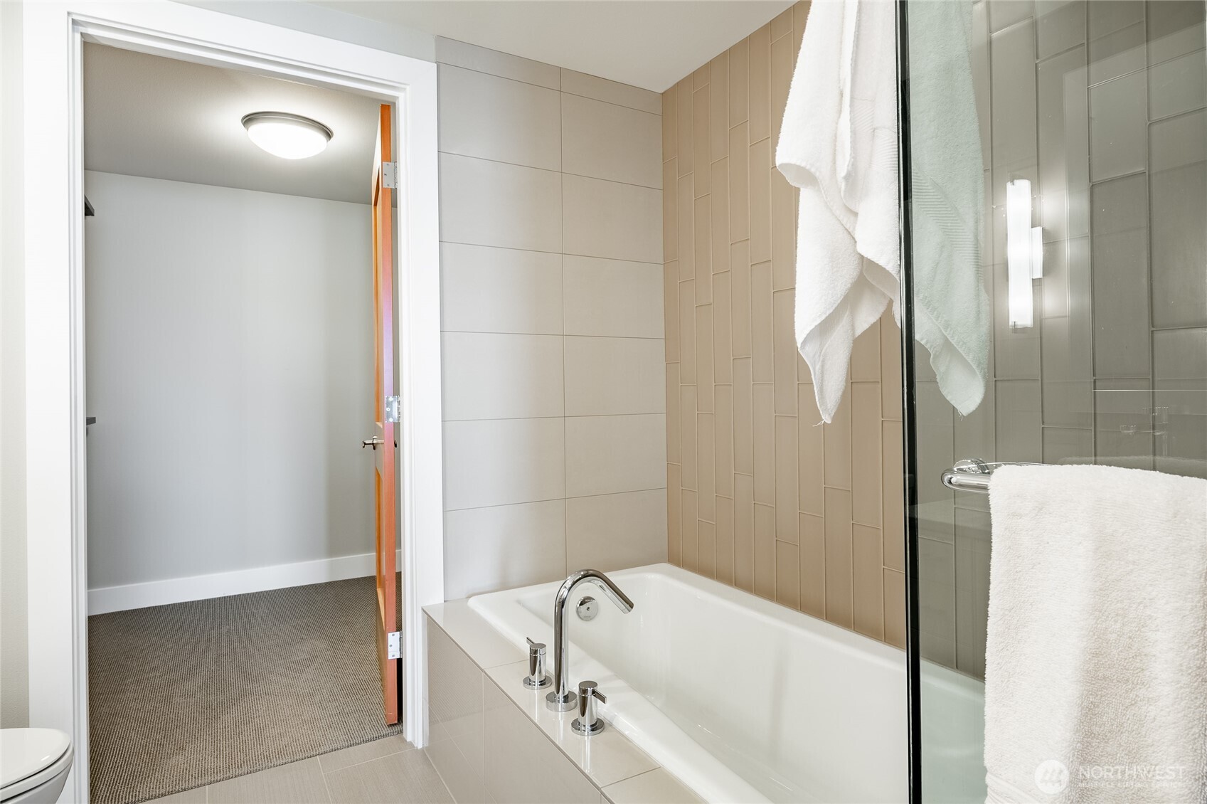 9535 Semiahmoo Parkway B202 Property Photo 21