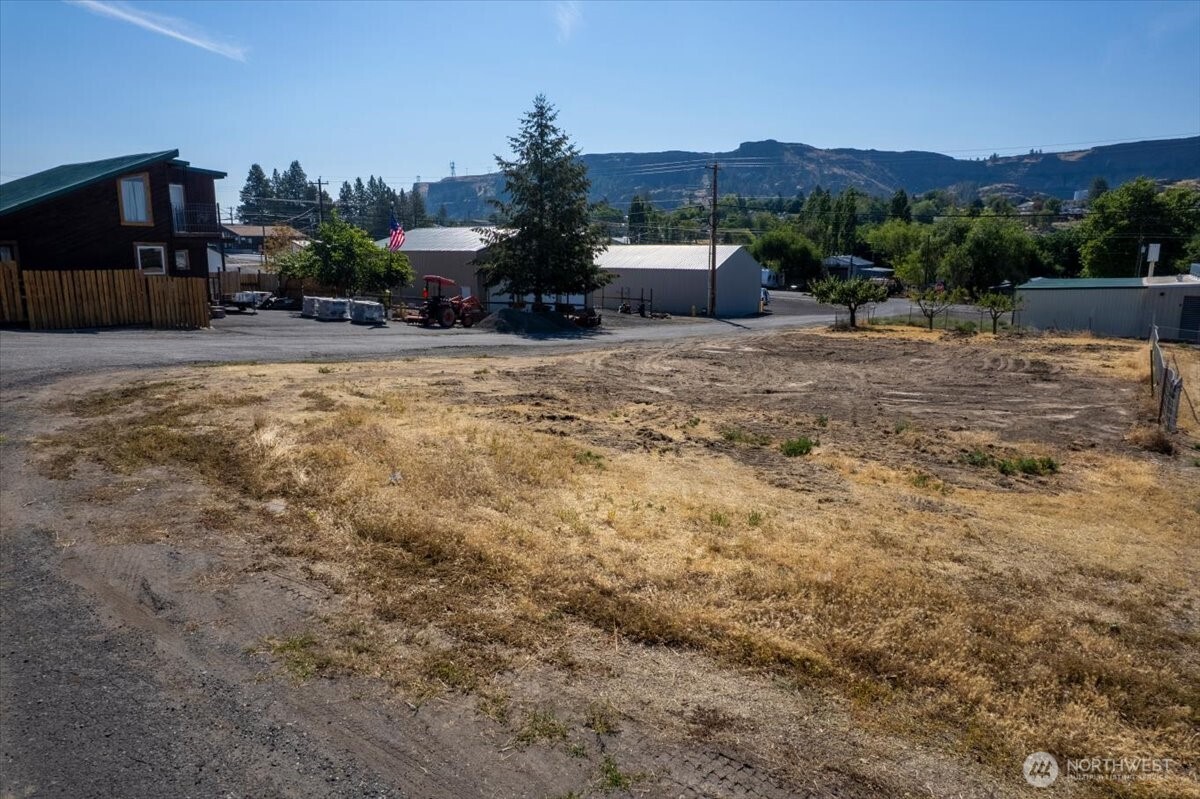 202 W Kelso Avenue Property Photo 10