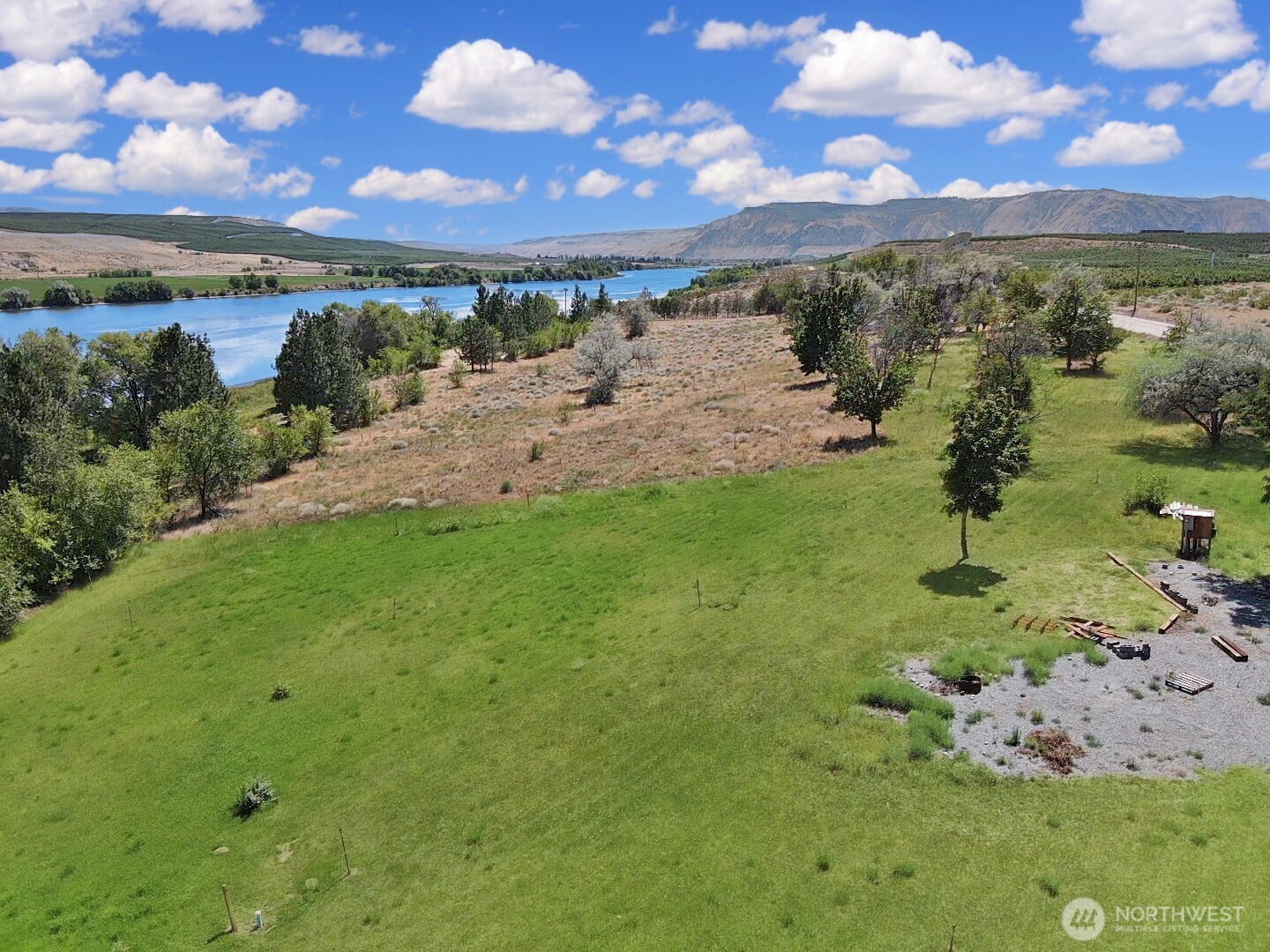 306 Monse River Road Property Photo 8