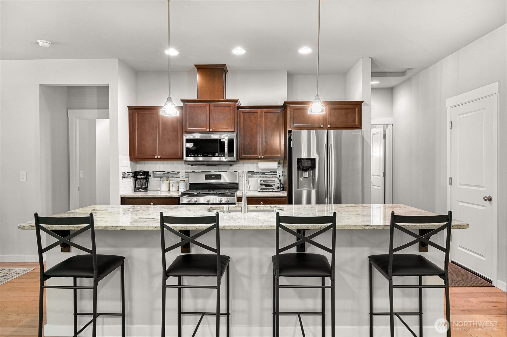 3835 Autumn Way Property Photo 3