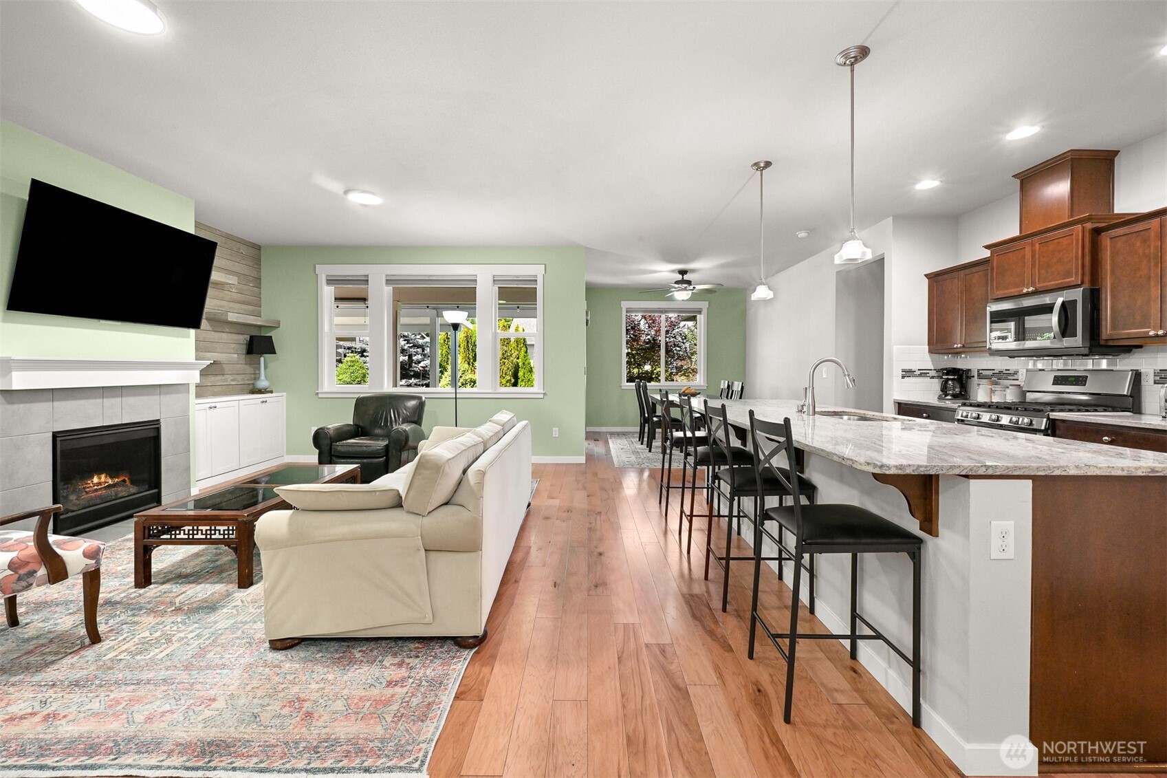 3835 Autumn Way Property Photo 6