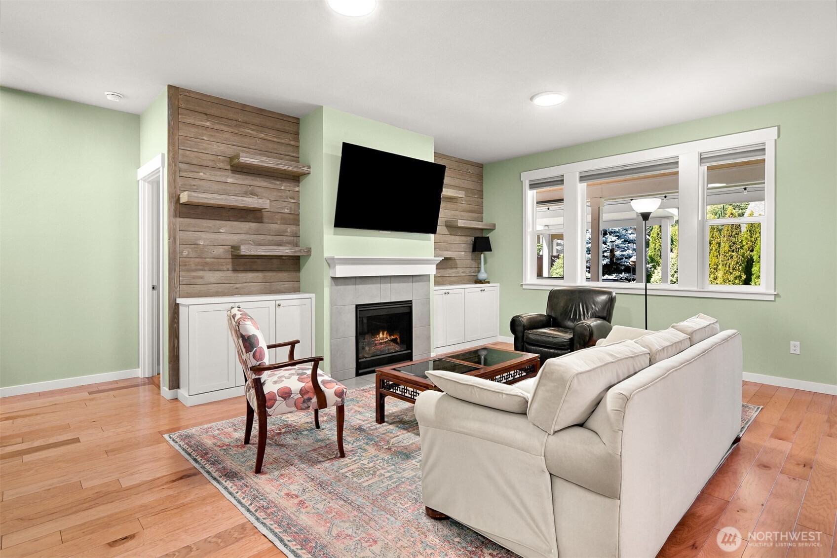 3835 Autumn Way Property Photo 8