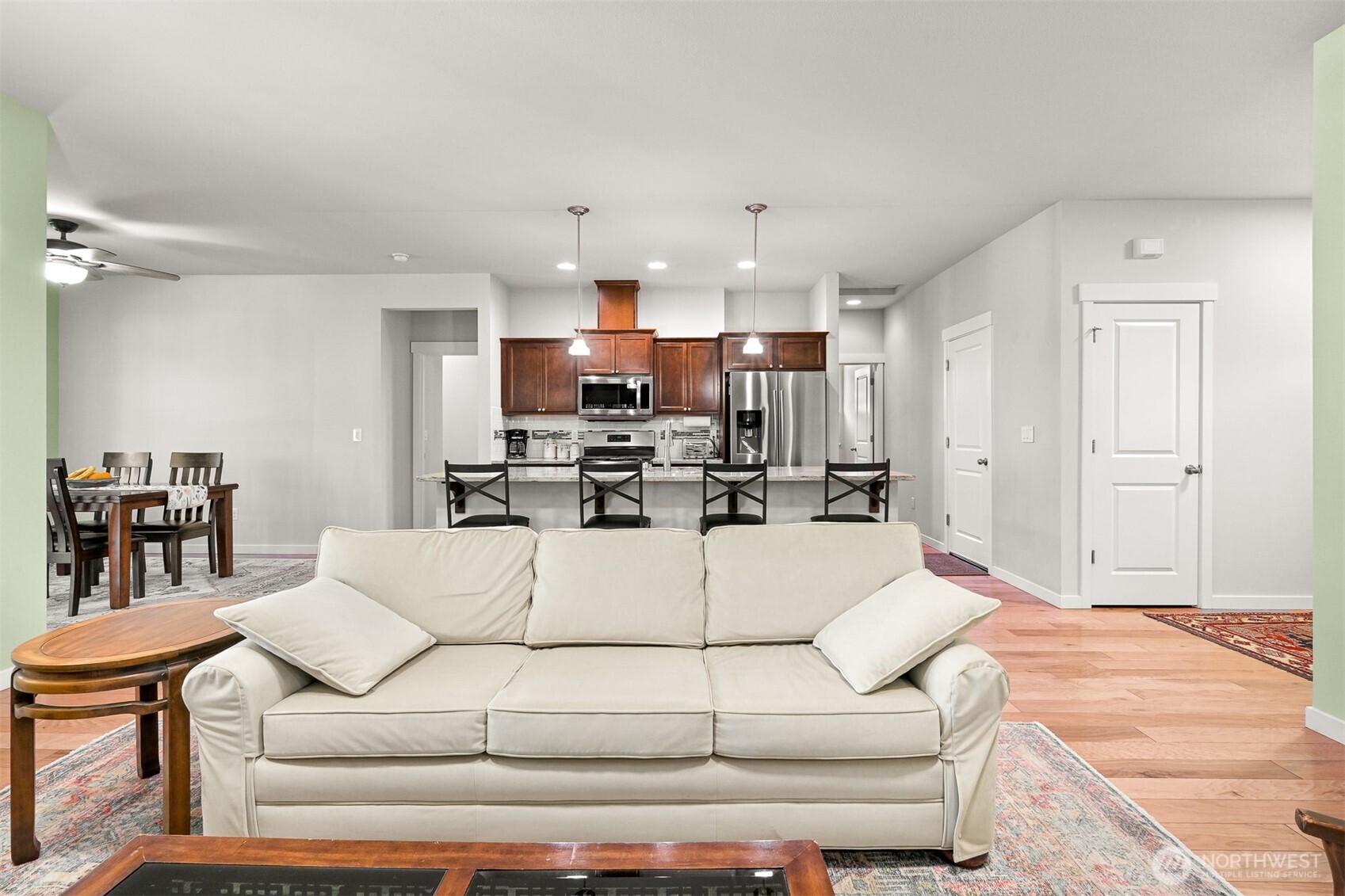 3835 Autumn Way Property Photo 11