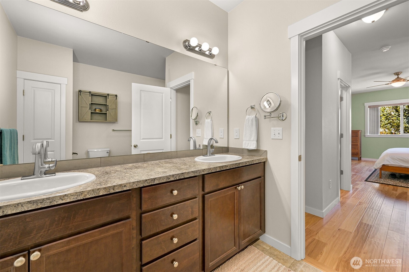 3835 Autumn Way Property Photo 14