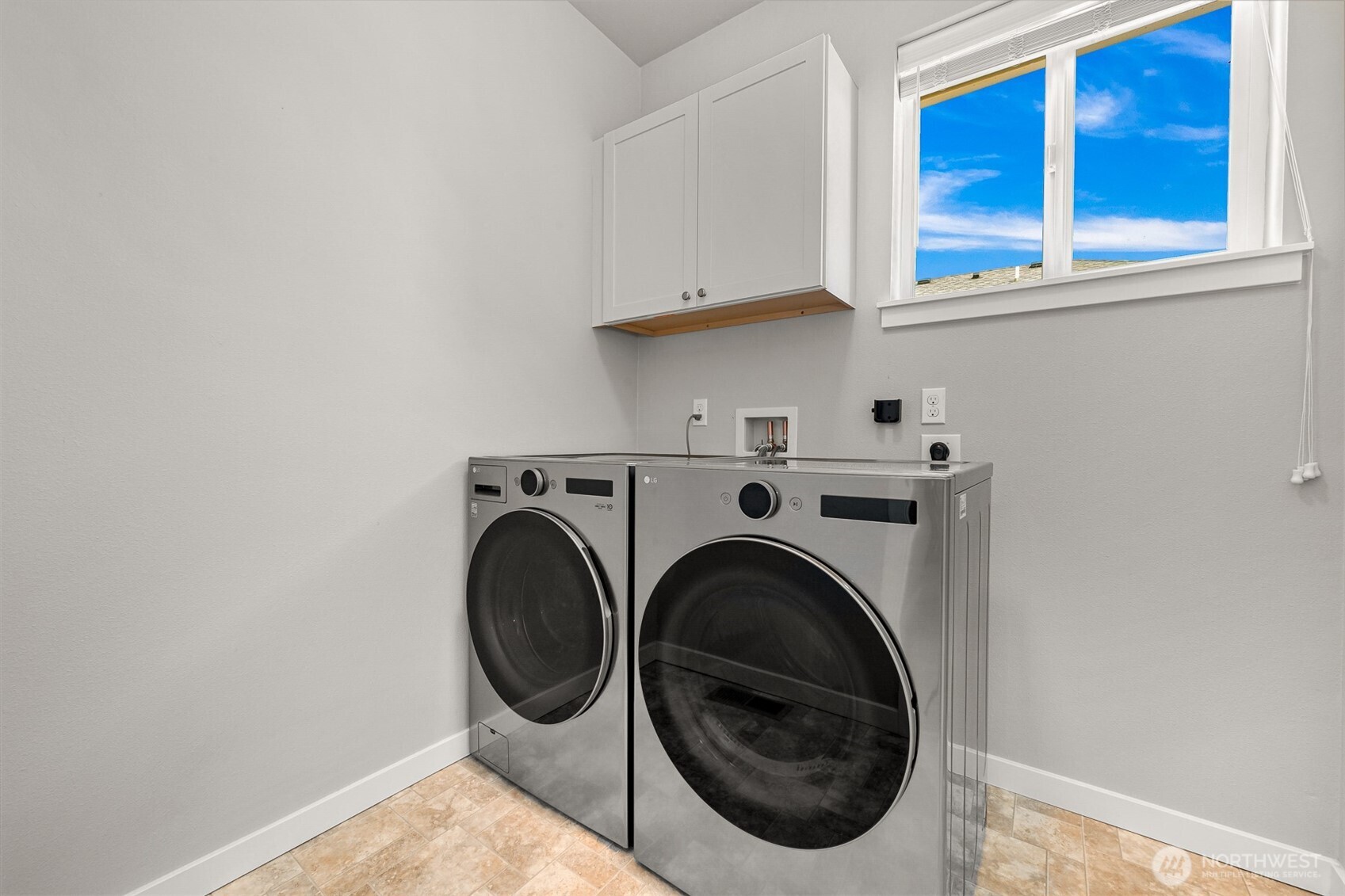 3835 Autumn Way Property Photo 18