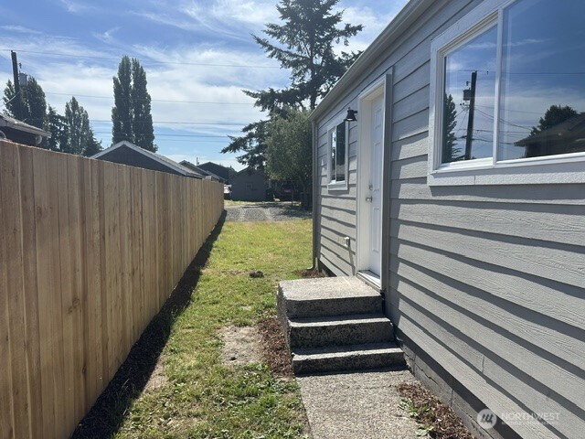 210 24th Avenue Property Photo 22