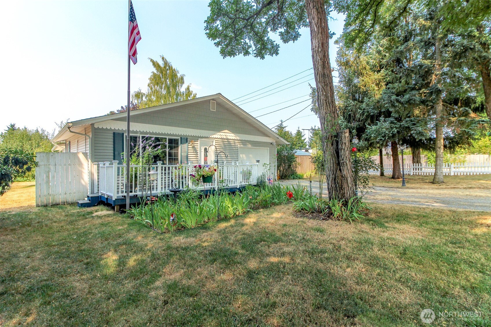 10035 Grove Road Property Photo 2
