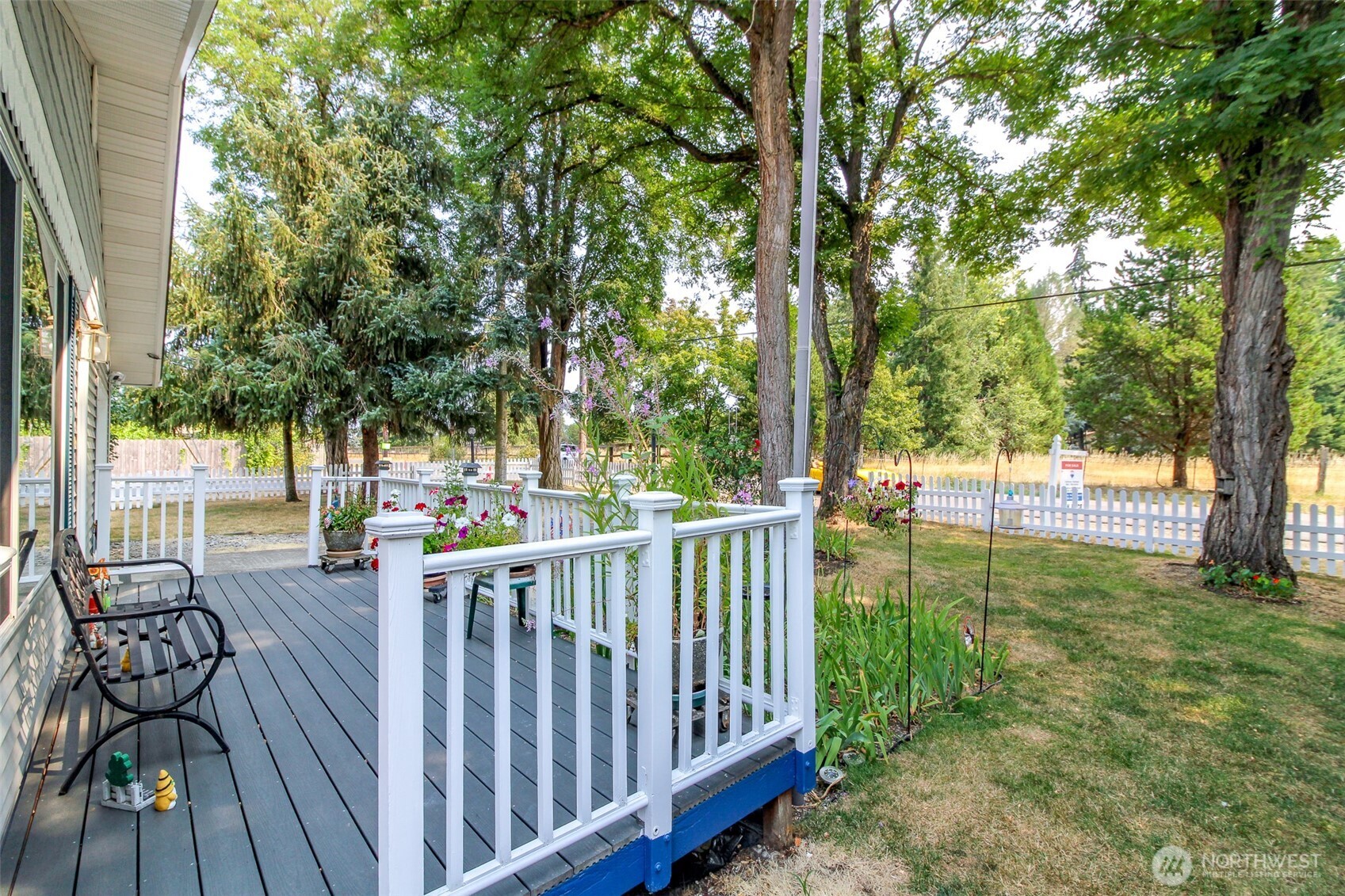 10035 Grove Road Property Photo 5