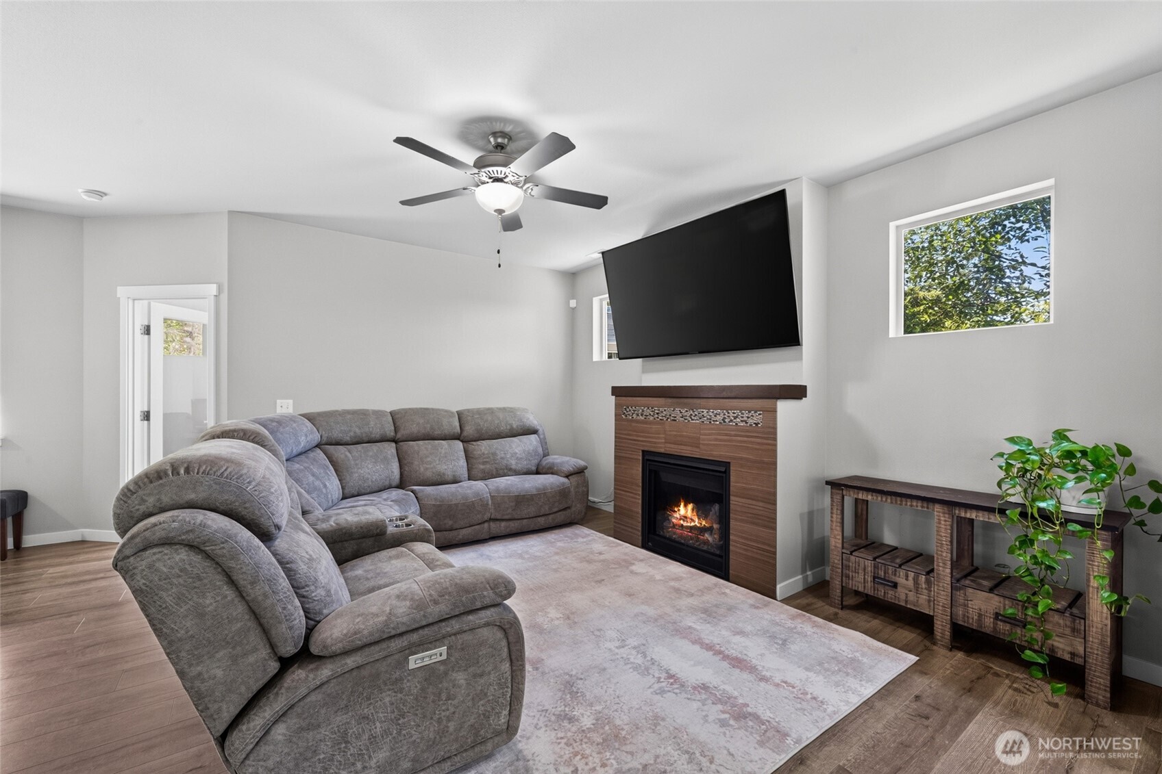 16131 76th Avenue Ct Property Photo 6