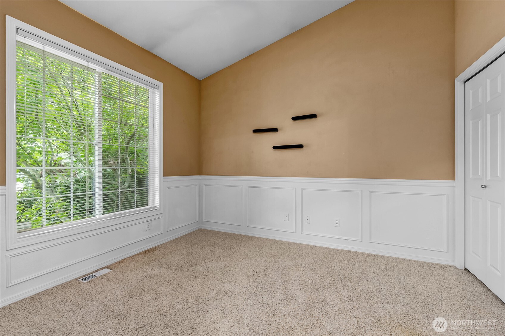 21017 Springhaven Way Property Photo 6