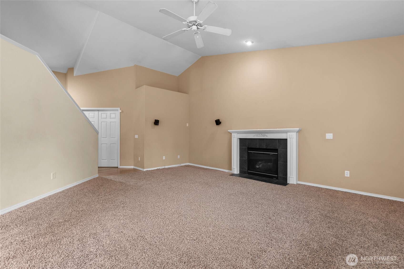 21017 Springhaven Way Property Photo 9