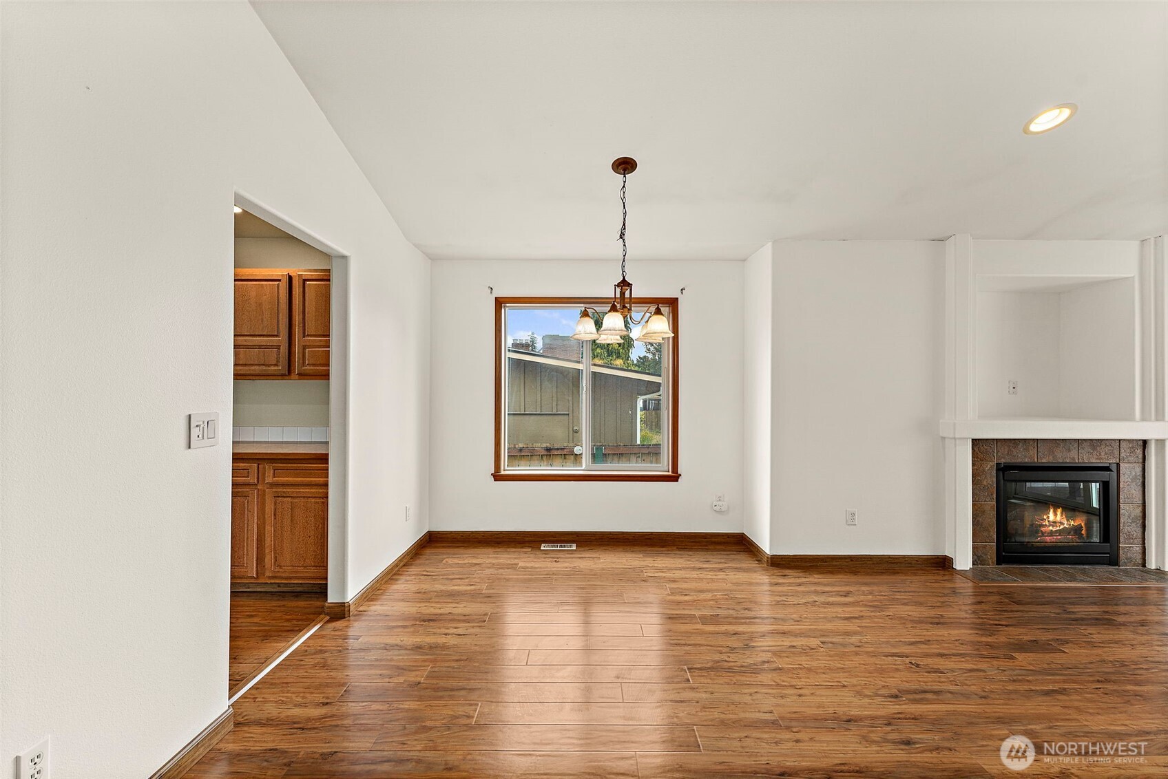628 S 117th Street Property Photo 11