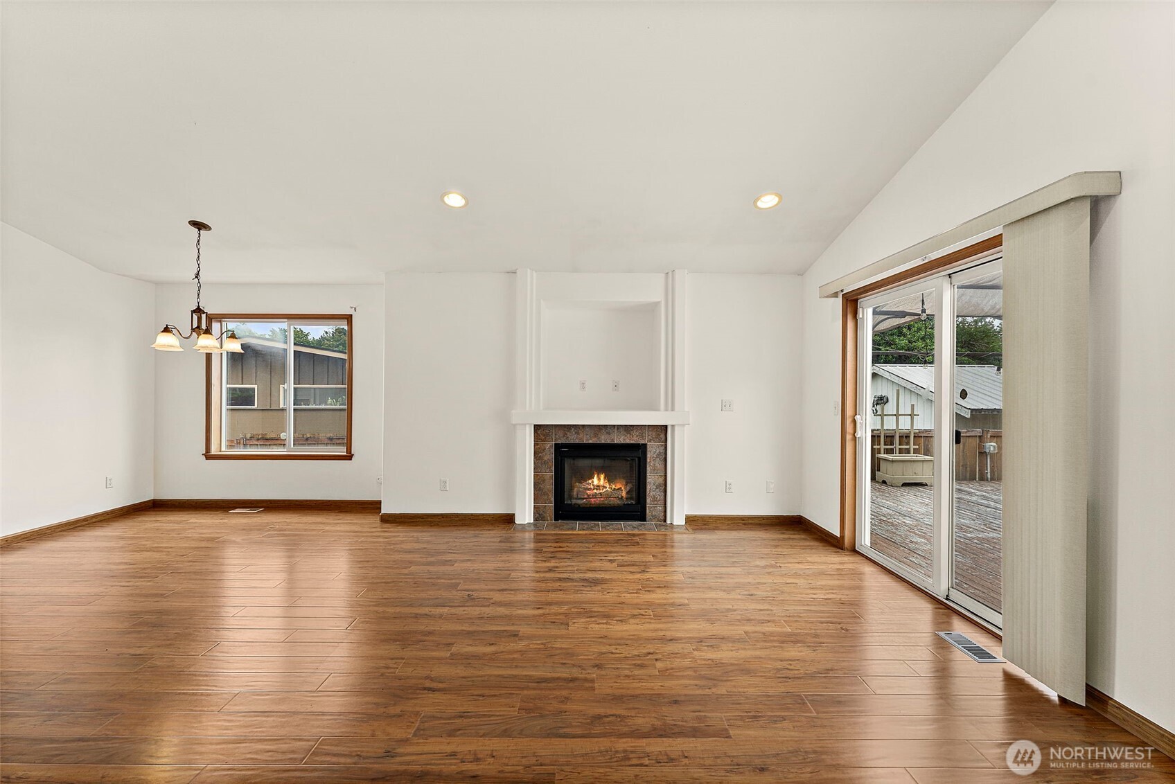 628 S 117th Street Property Photo 12