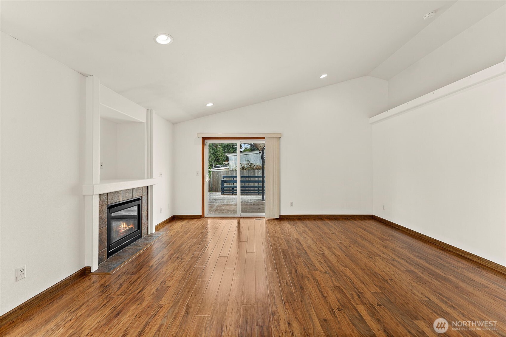 628 S 117th Street Property Photo 14