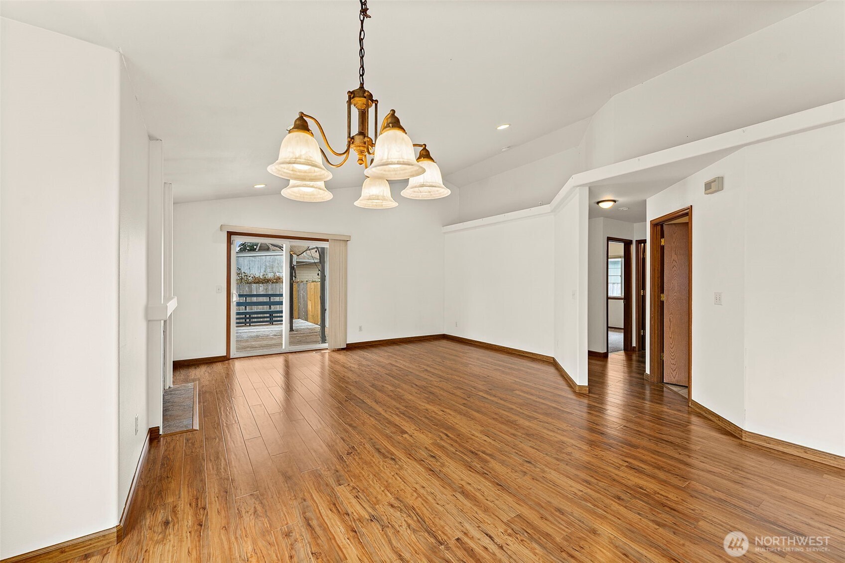 628 S 117th Street Property Photo 16