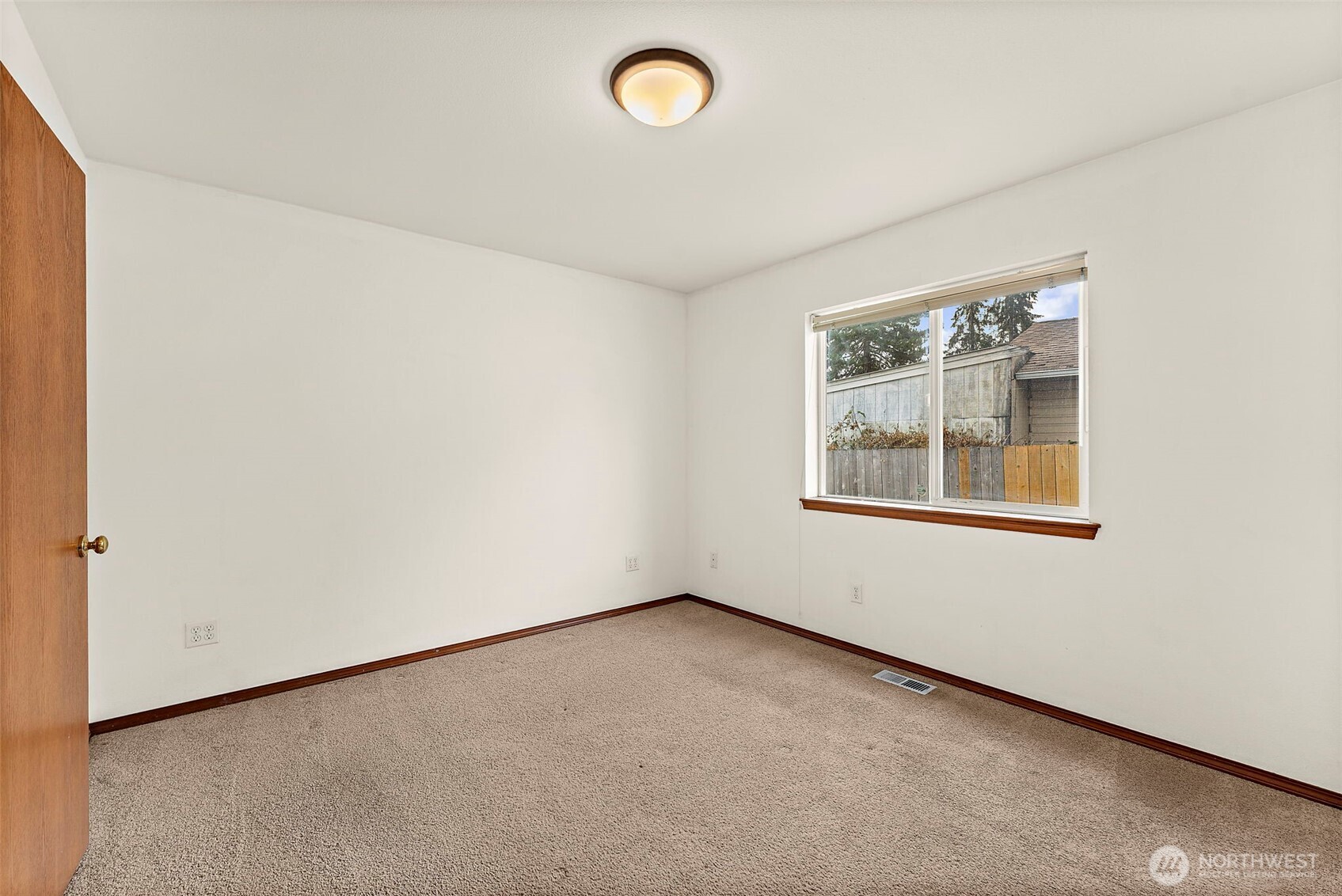 628 S 117th Street Property Photo 19