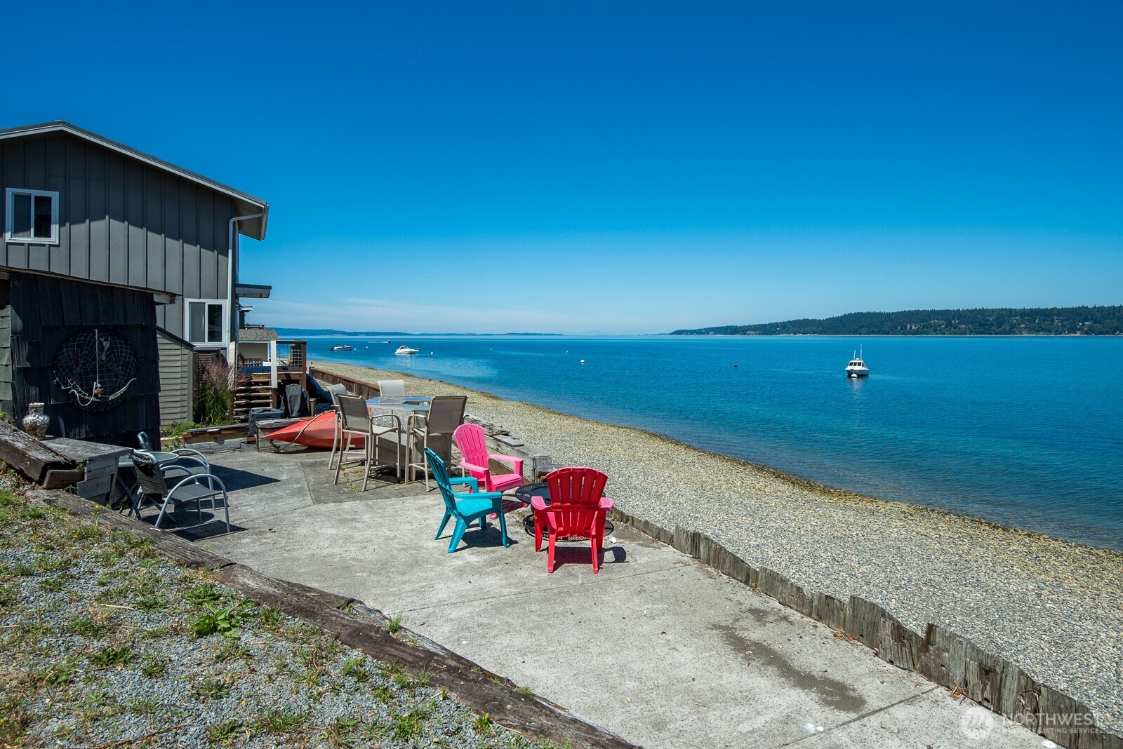 3365 Shoreline Drive Property Photo 10