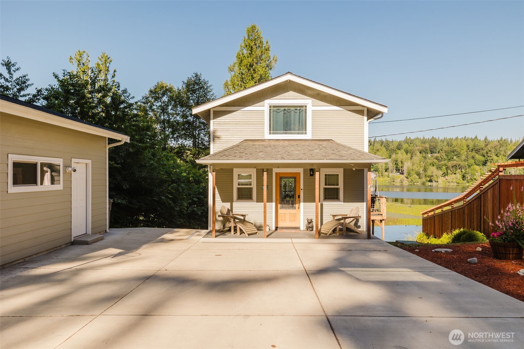 8022 Long Lake Road Property Photo 1