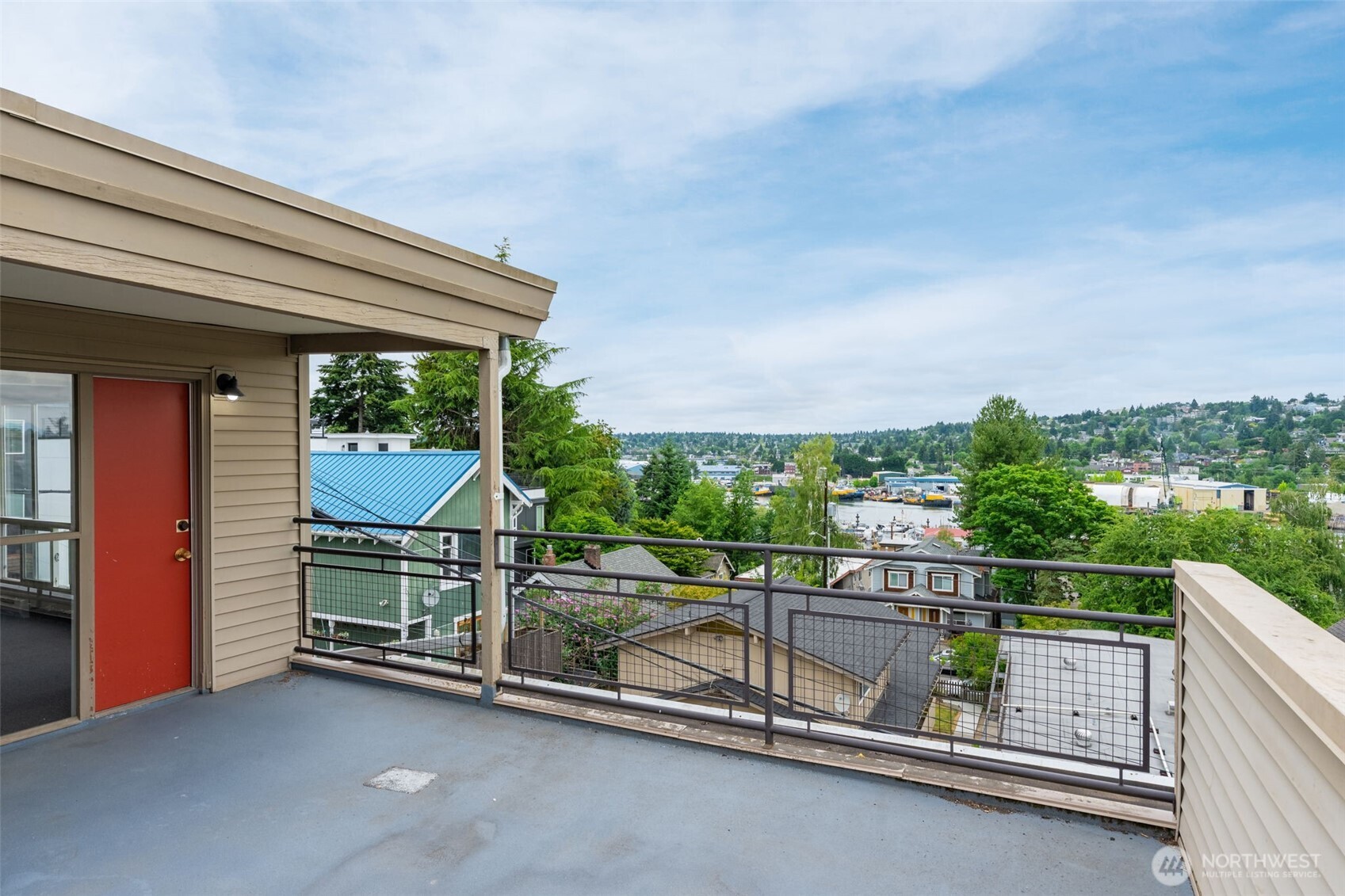 650 W Bertona Street Property Photo 9