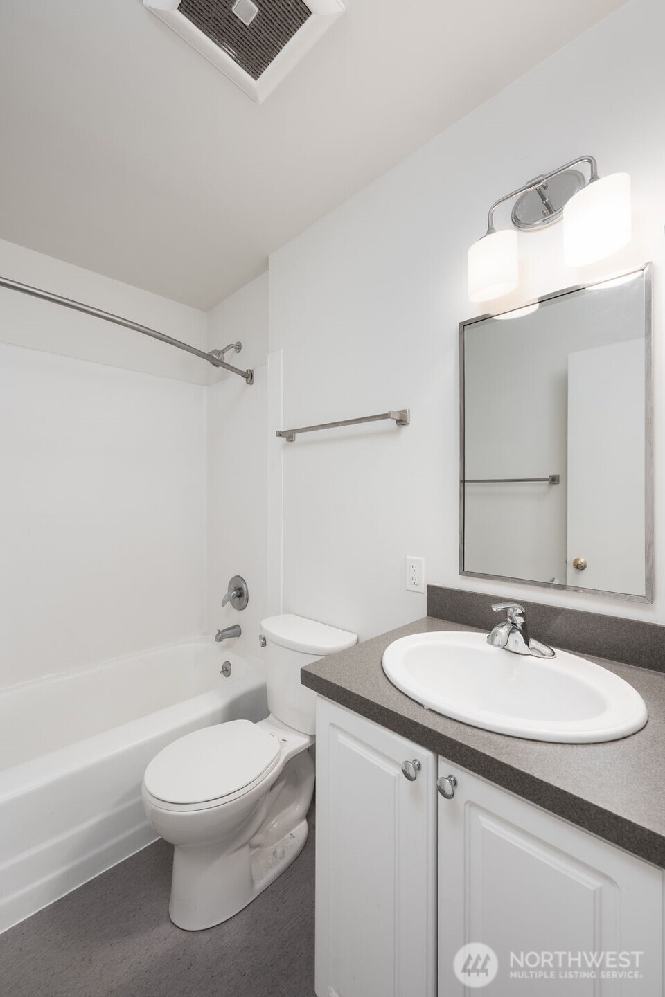 650 W Bertona Street Property Photo 11