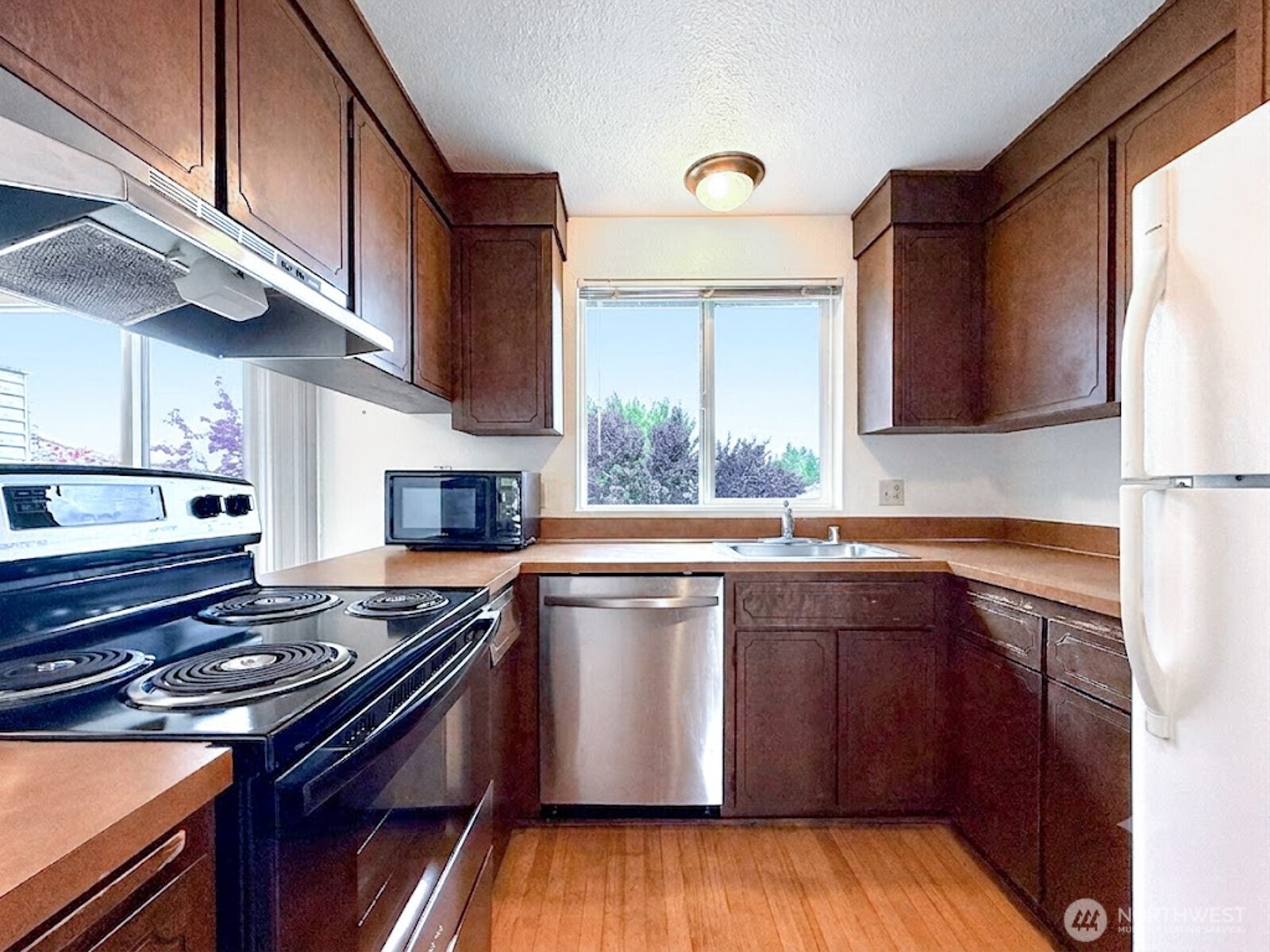136 Mckean Court Property Photo 3