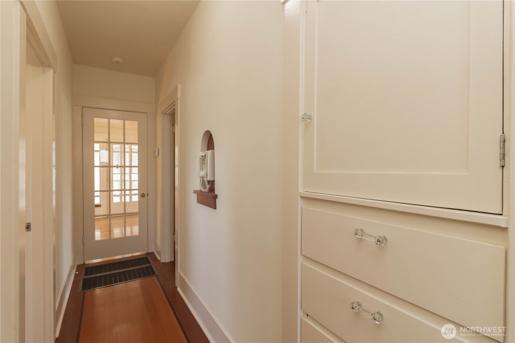 617 Burnett Avenue Property Photo 17