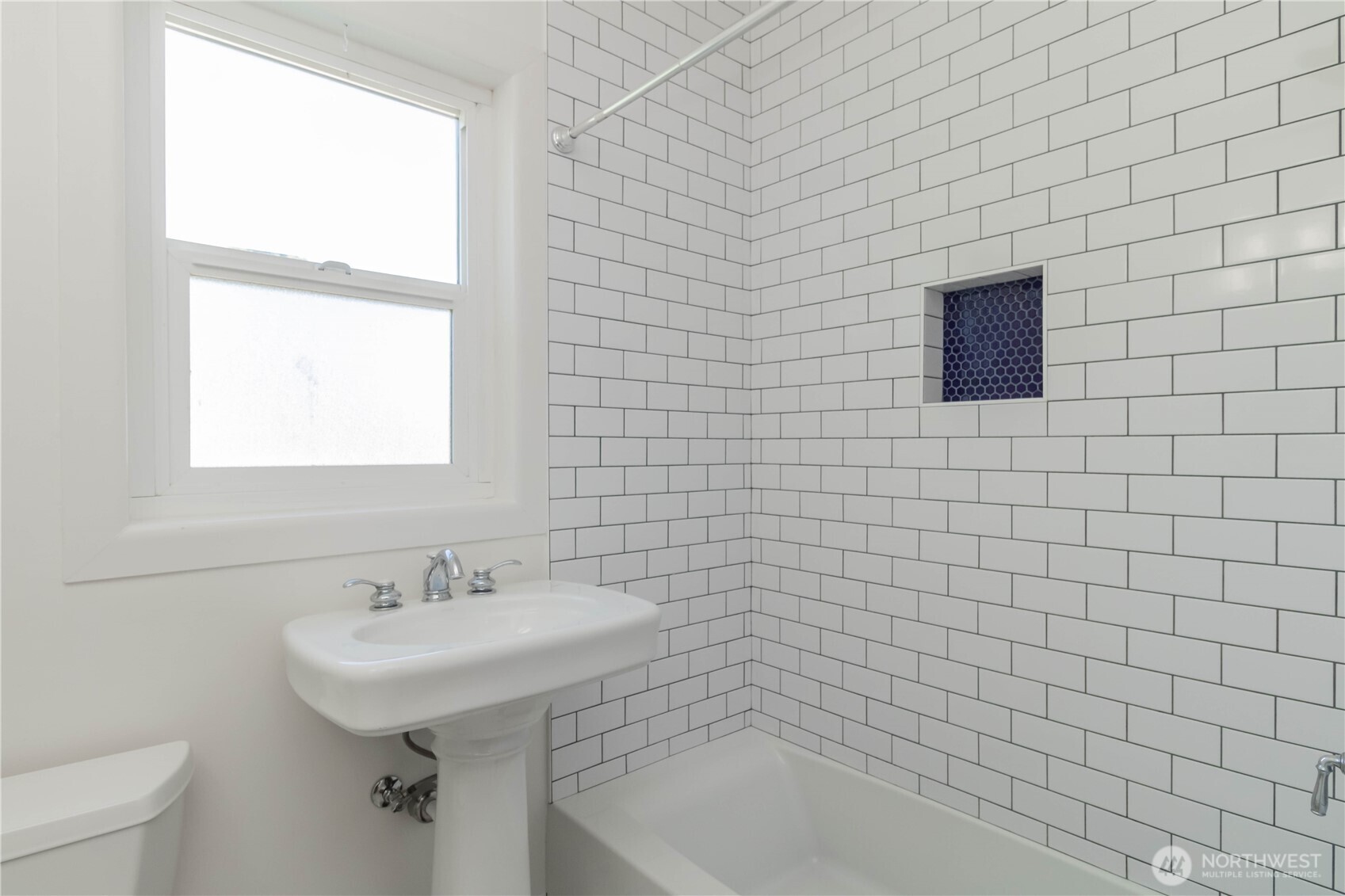 617 Burnett Avenue Property Photo 23