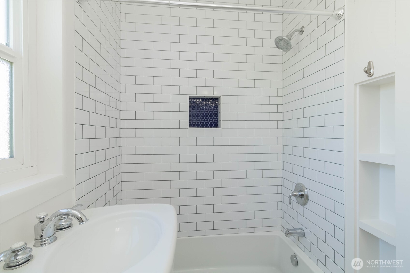 617 Burnett Avenue Property Photo 24