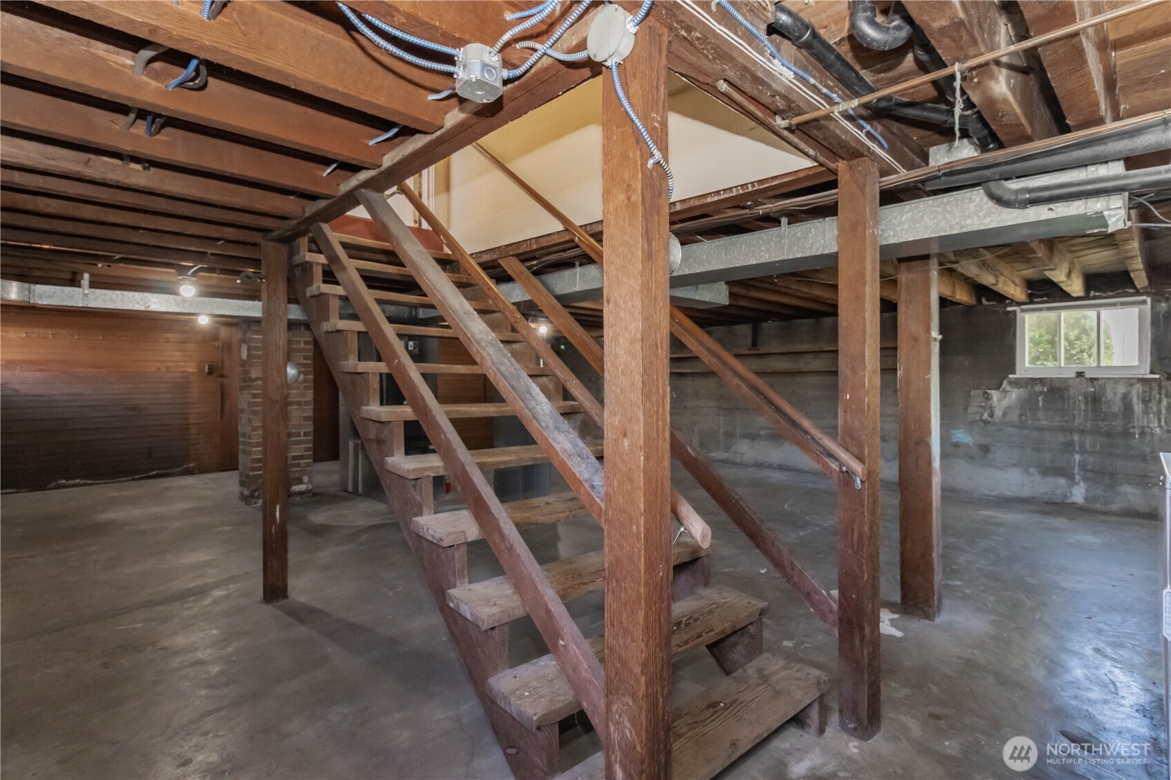 617 Burnett Avenue Property Photo 30