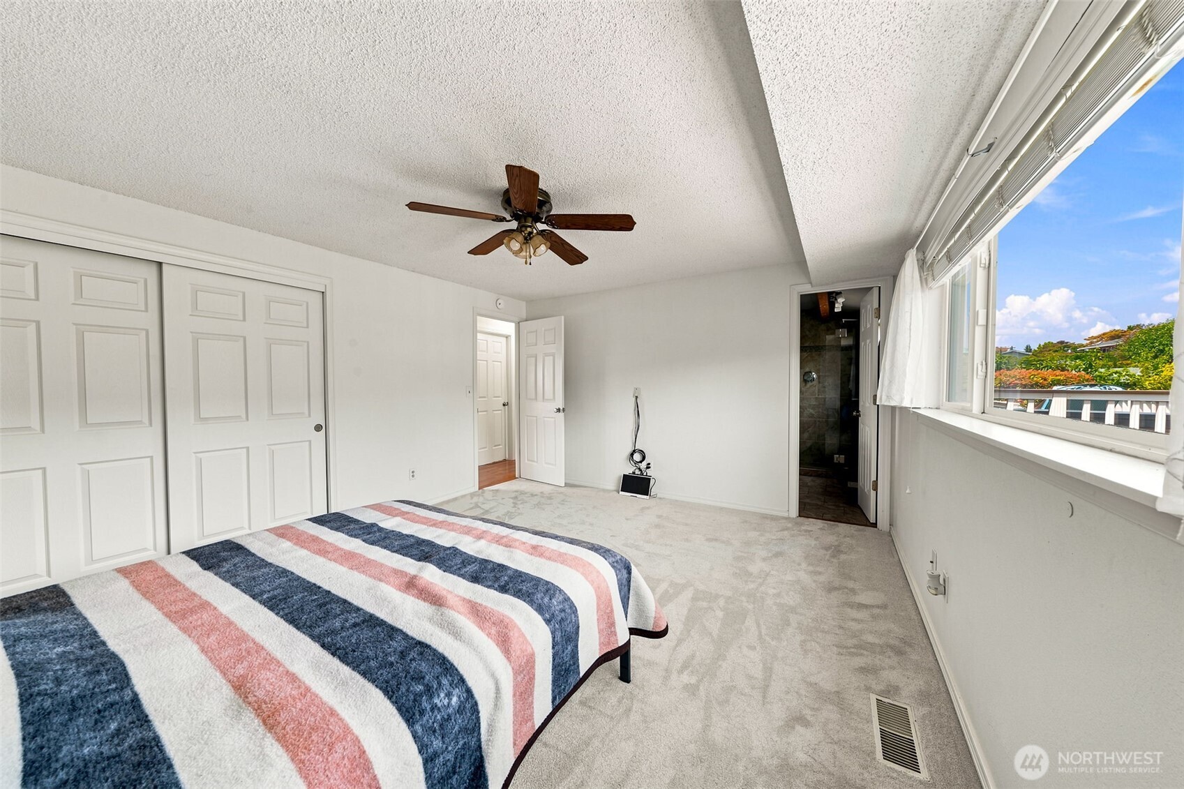 1729 S Jackson Avenue Property Photo 12
