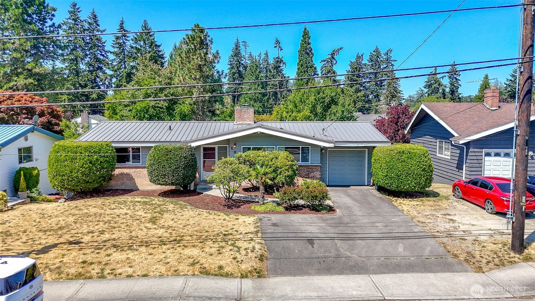 105 156th Avenue Property Photo 2