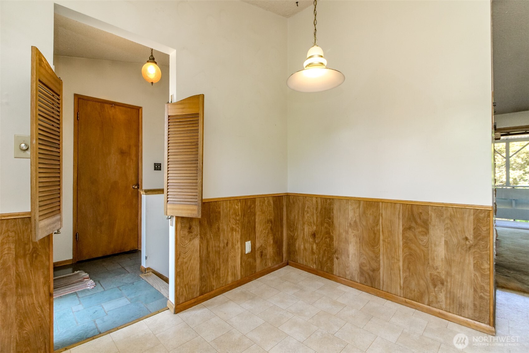 105 156th Avenue Property Photo 29