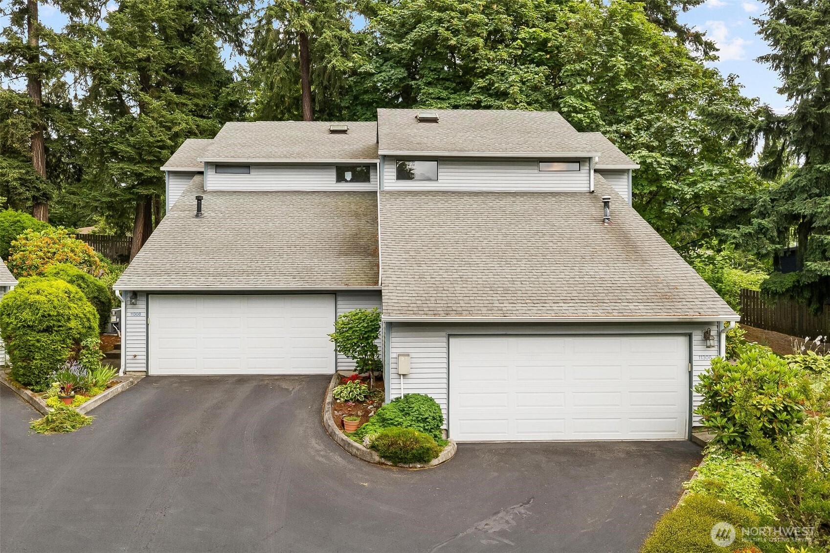 11306 101st Place 1306 Property Photo 3