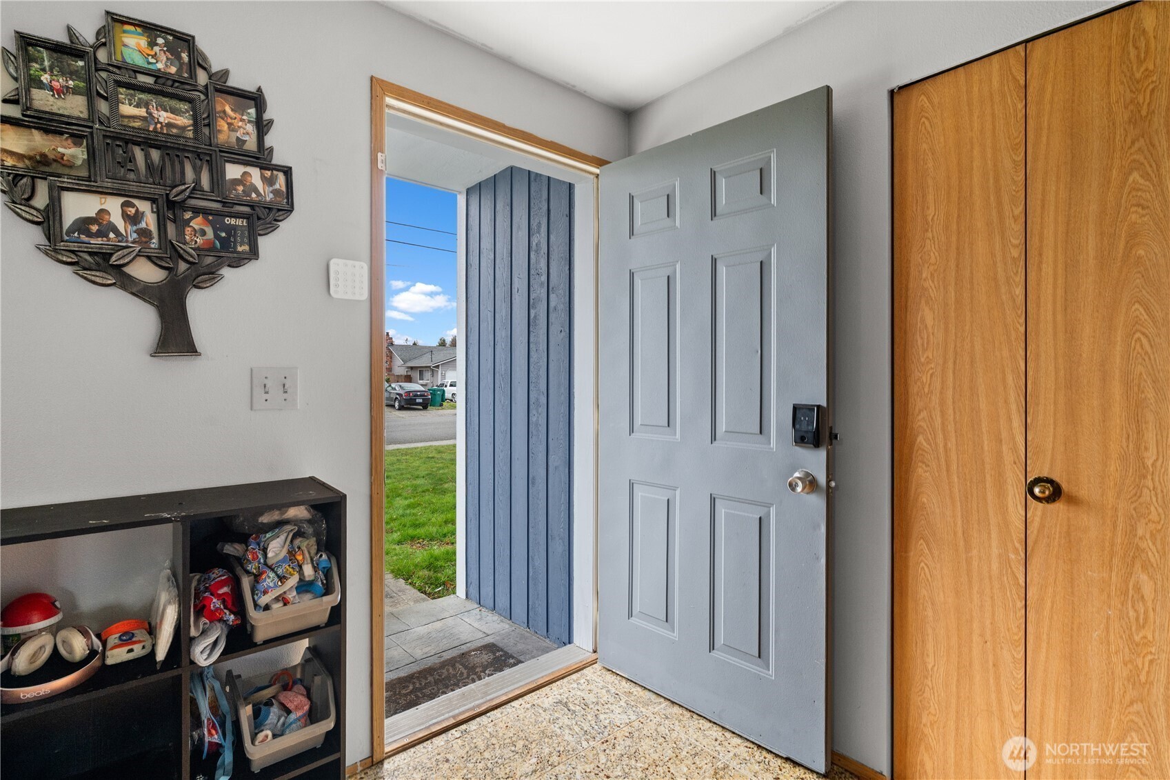 7631 273rd Street Property Photo 16
