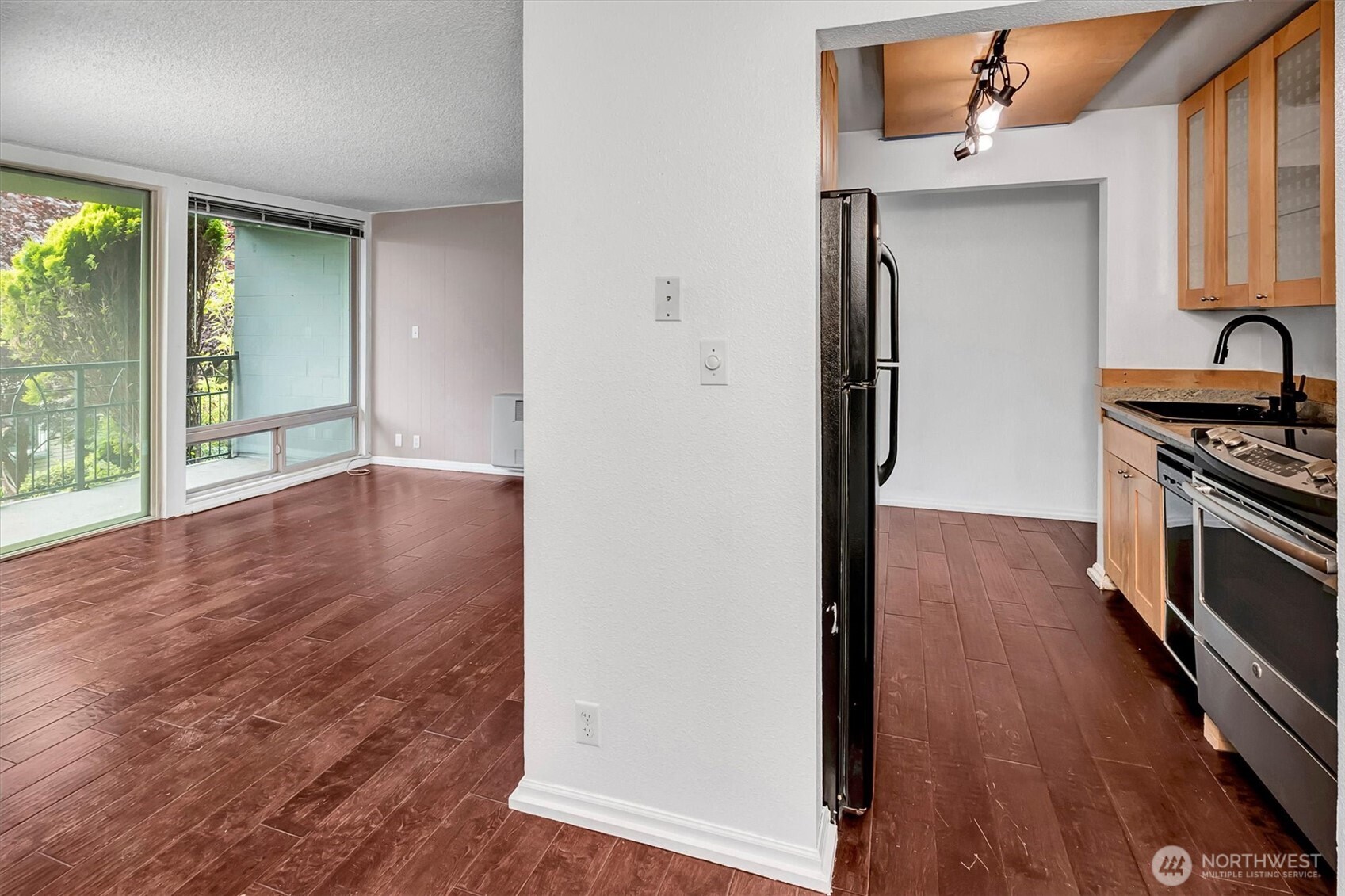 507 W Mercer Street 104 Property Photo 15
