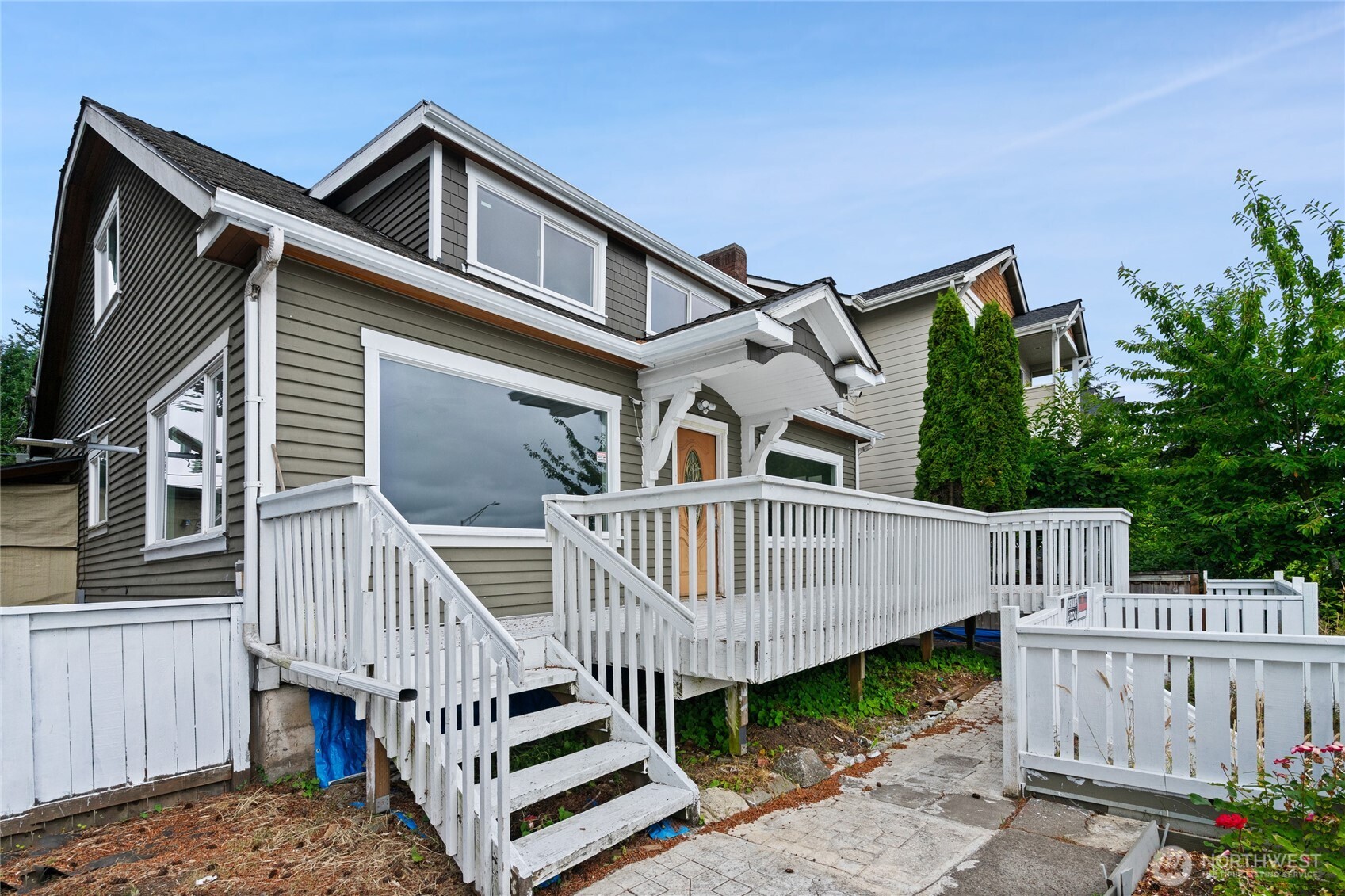 4012 Rucker Avenue Property Photo 1