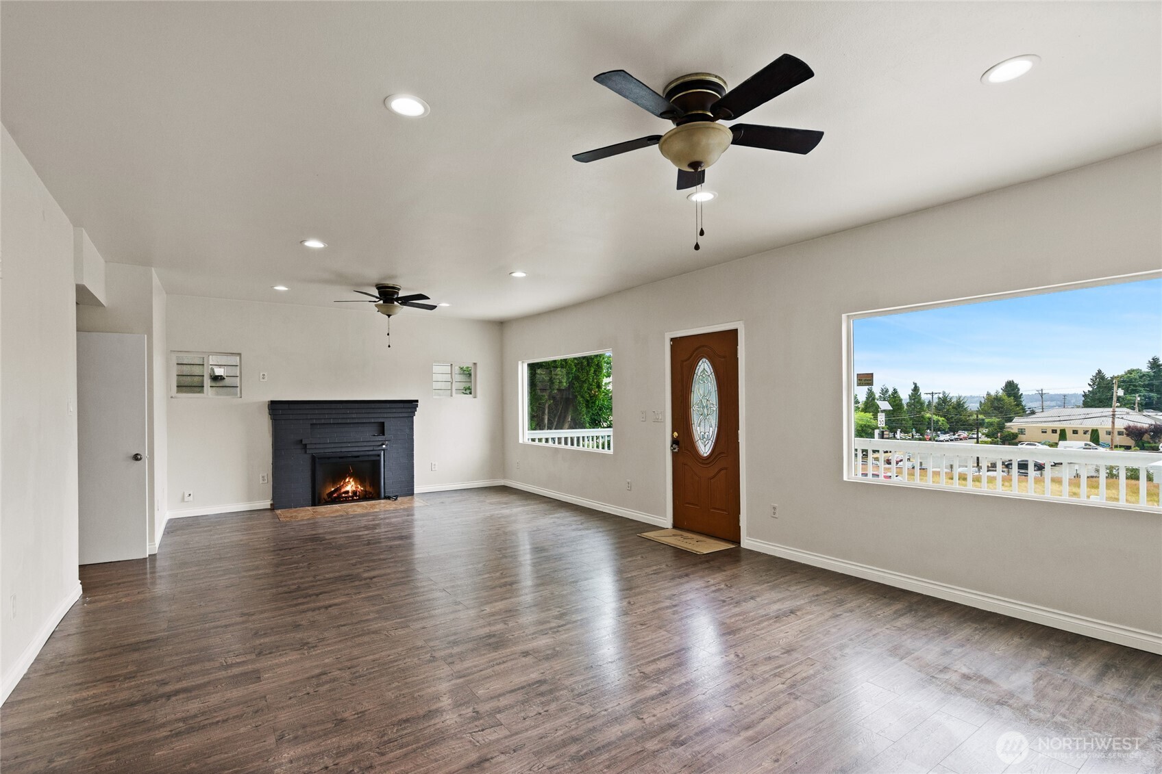 4012 Rucker Avenue Property Photo 4