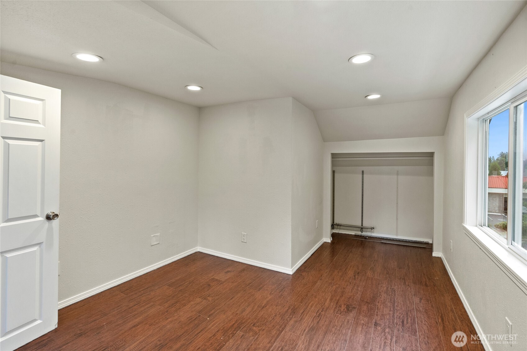 4012 Rucker Avenue Property Photo 13