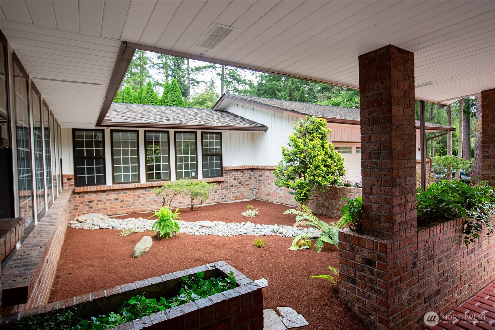 14700 26th Drive Property Photo 5