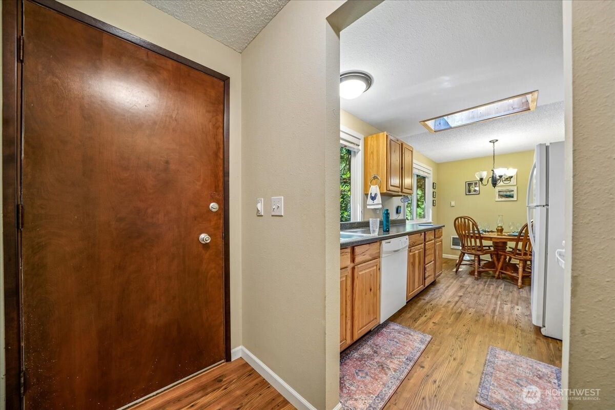 11618 Breaker Way Property Photo 12
