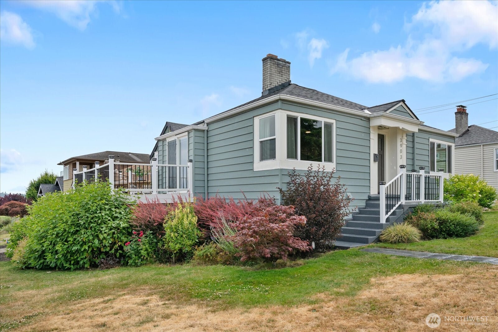 3903 Sw Dakota Street Property Photo 4