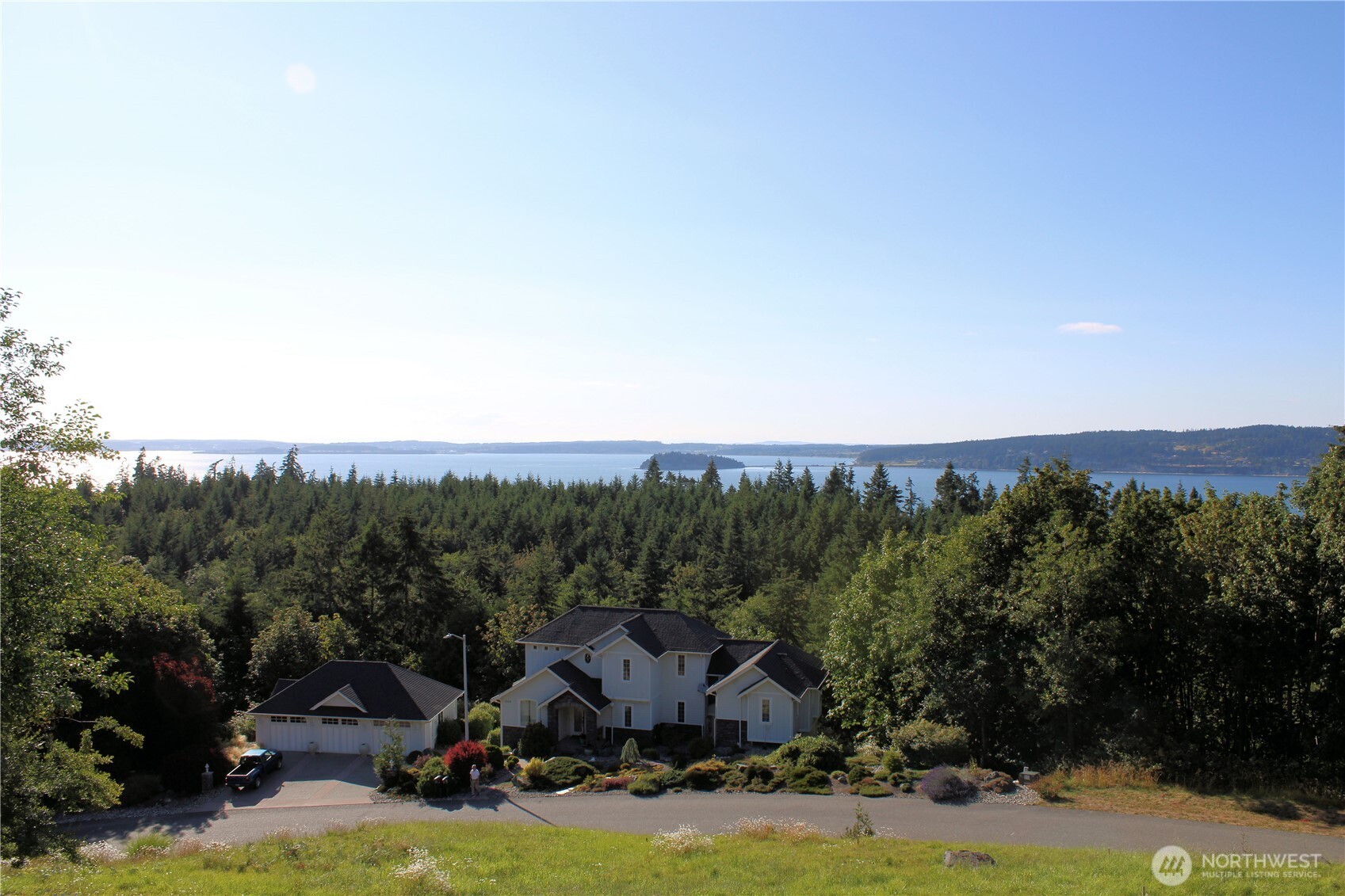 1076 Malvern Hills Drive Property Photo 9