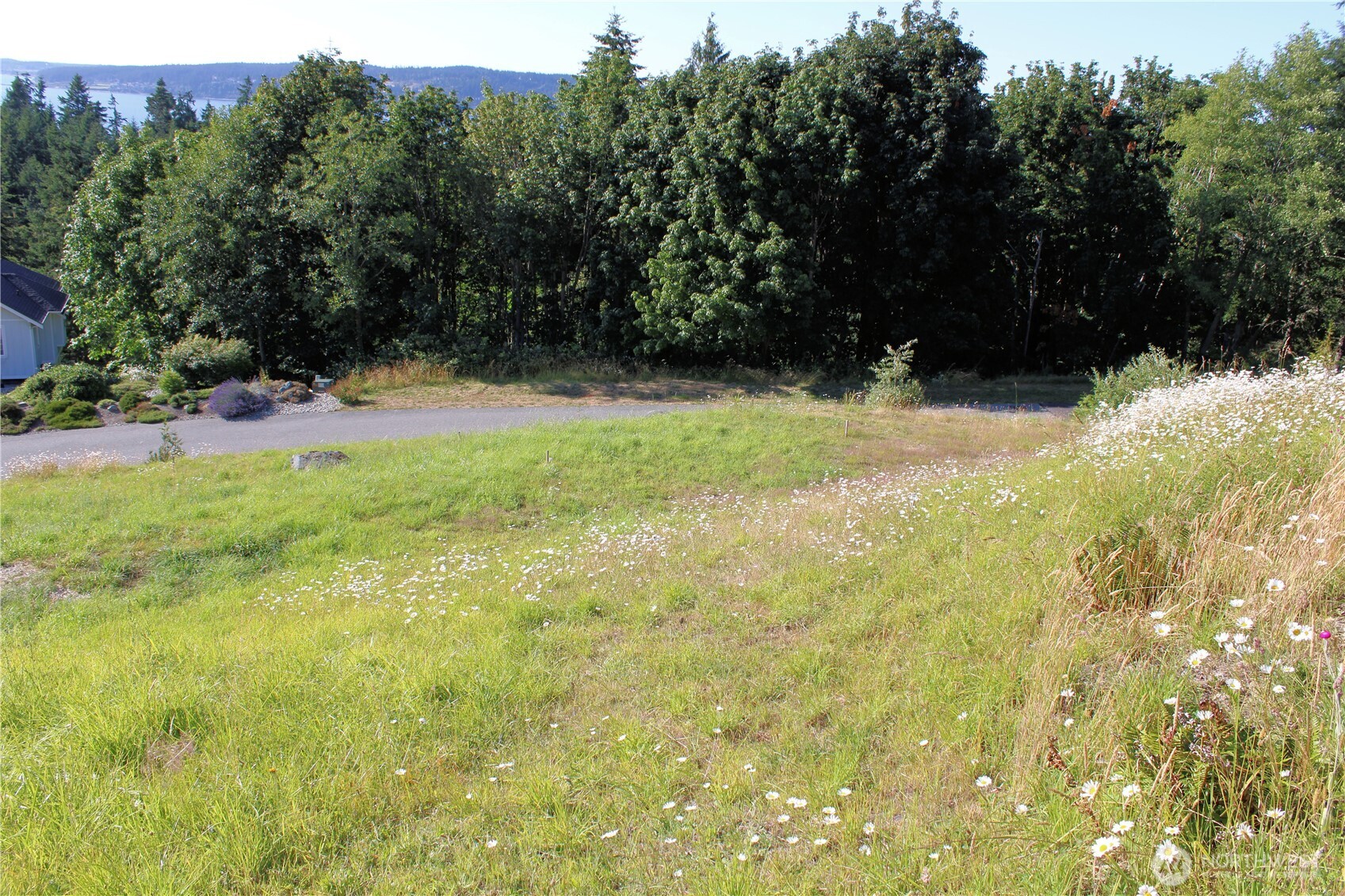 1076 Malvern Hills Drive Property Photo 12