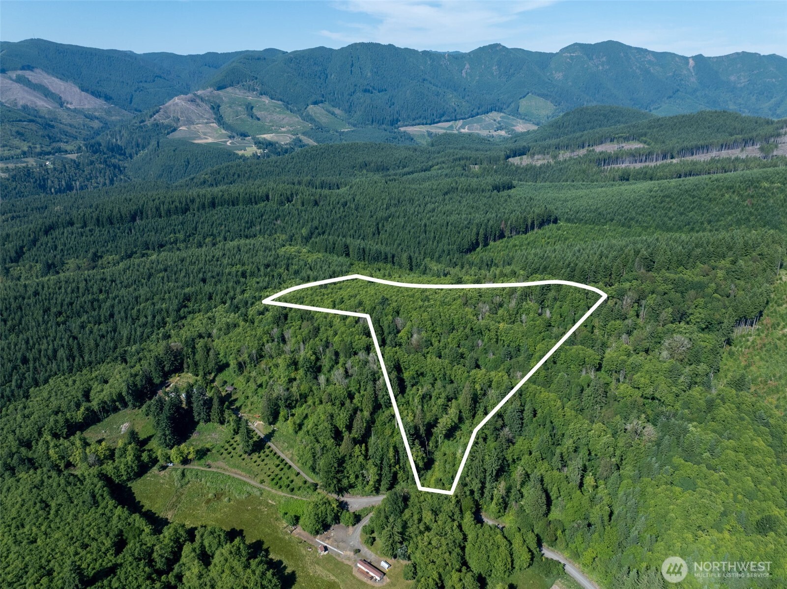 461 Kjesbu Road Property Photo 12