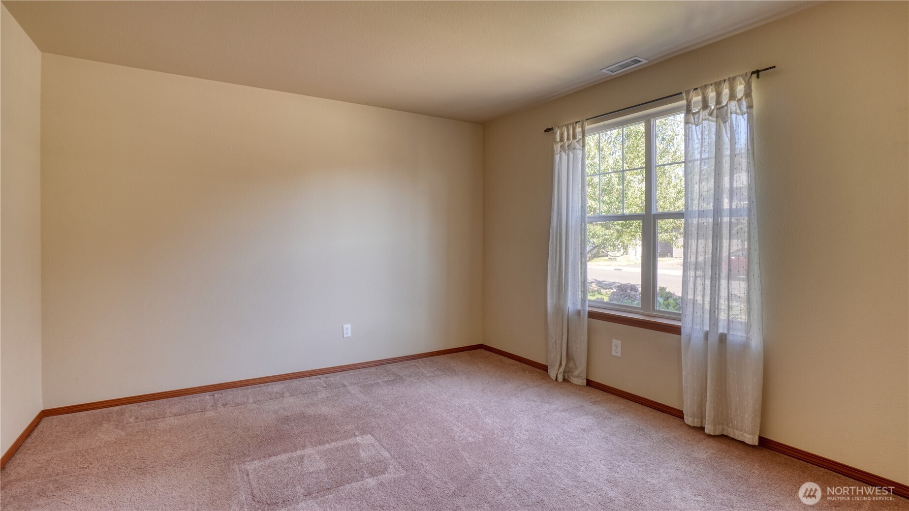 19904 97th Avenue Ct Property Photo 3