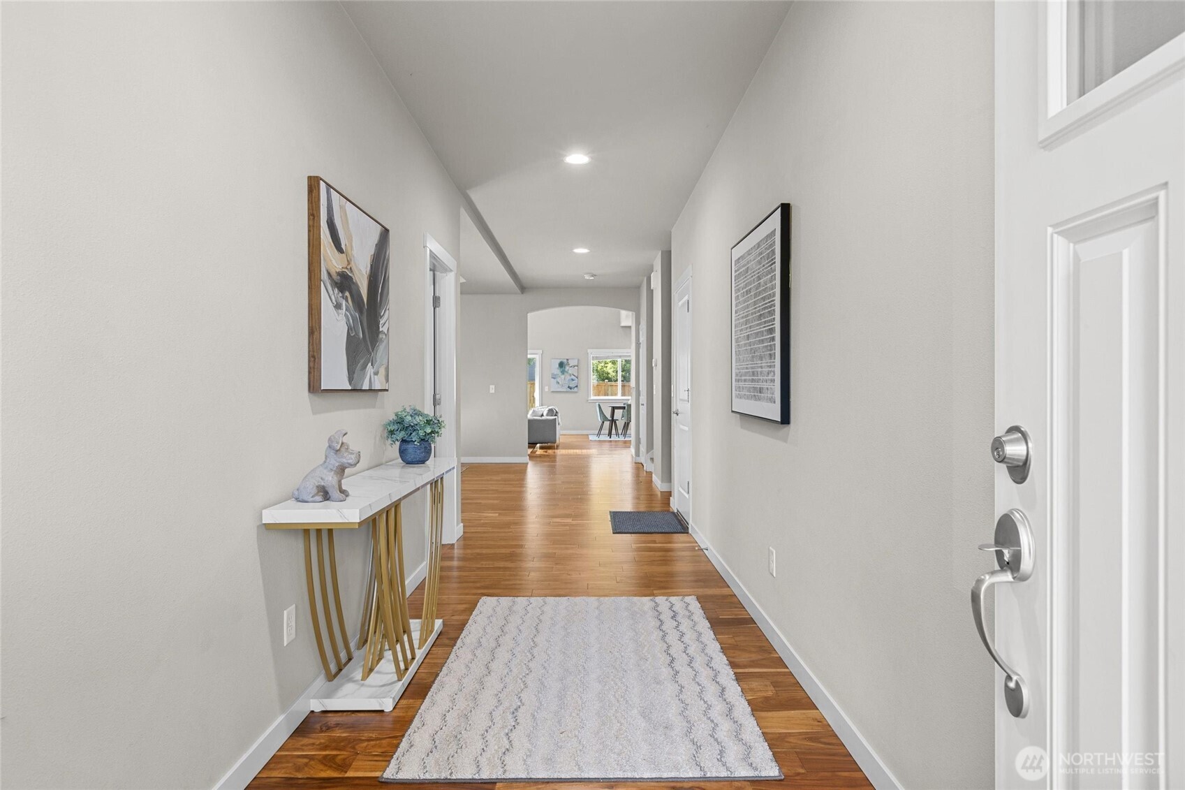 7146 289th Place Property Photo 3