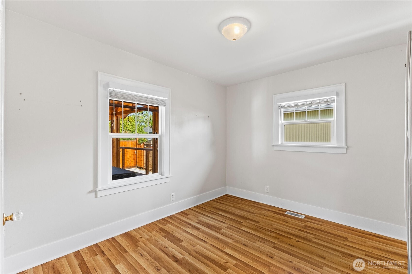 2827 Walnut Street Property Photo 12